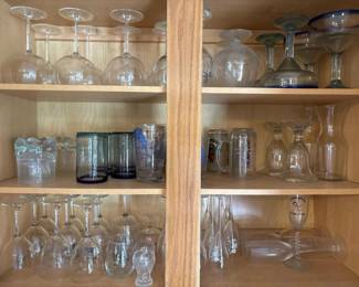 142 glassandstemwarecabinetlot