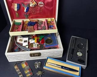 627 mixedmilitarypinsandmedals