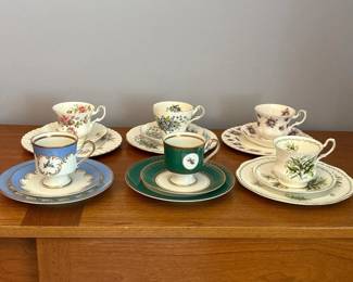 287 mixedcollectionofteacupsandsaucers