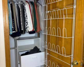 395 lotwomensclothingskirtspantsjacket