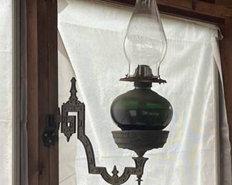 220 antiquewallmountedcastironoillamp