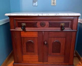 023 antiquevictorianmarbletopwashstandc