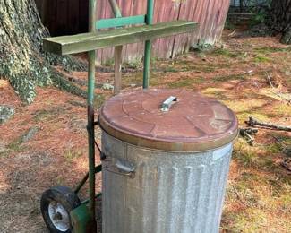 313 vintage32gallongalvanizedtrashcanw
