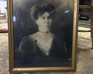 323 17x22antiqueframedportraitofcather