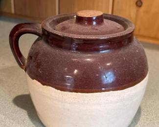 092 vintageusastonewarecrockbeanpot