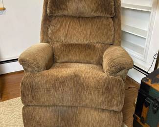 379 lazboybrownmanualreclinerchair