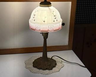 030 vintageboudoirtablelampsatinglassf