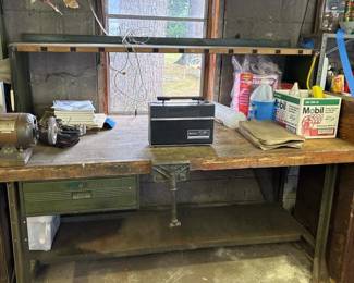 144 workshopbenchwithcraftsmanmotorvint