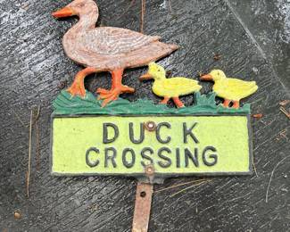 029 metalduckcrossinglawnsignmulticolor