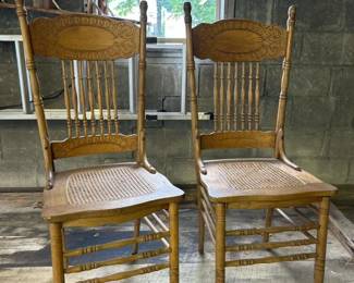 227 pairofoakdiningchairswithcaneseat