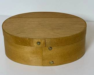 010 smallshakerstyleovalbentwoodbox
