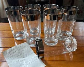 077 vintage1960sclearglasstumblerswith
