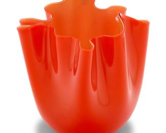 2288 An art glass vase 1995 With etched indecipherable signature and date to underside: '95 11.625" H x 9.875" Dia. Estimate: $300 - $500