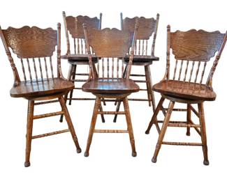Set of 5 Vintage Oak Pressed Back Swivel Bar Stools  3 42 Tall  2 48 Tall