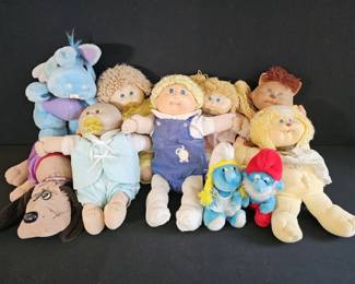 Vintage 80s Toy Lot Cabbage Patch Kids, Koosas W Papers, Smurfs, Pound Puppy