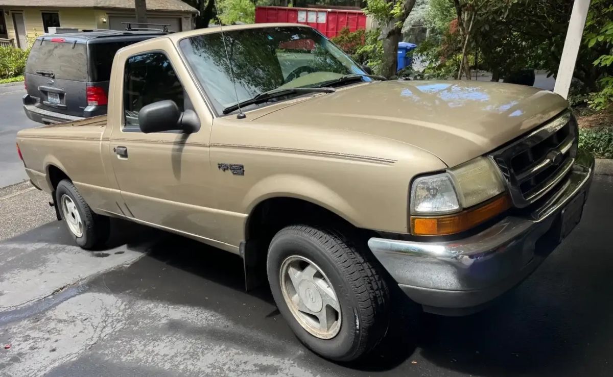 1999 Ford Ranger Class 1 Pick Up Truck Automobile