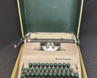 Vintage Smith-Corona Portable Manual Typewriter *