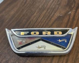 1960-61 Ford Falcon Trunk lid emblem