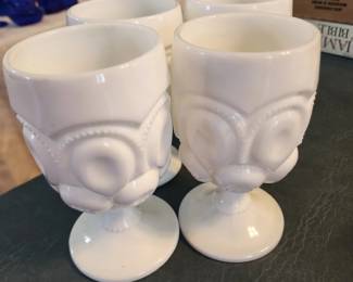 LE Smith Moon and Stars milk glass set of 4 stem ware