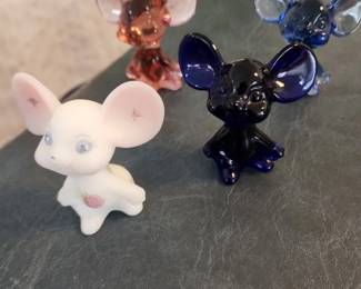 Fenton glass mice