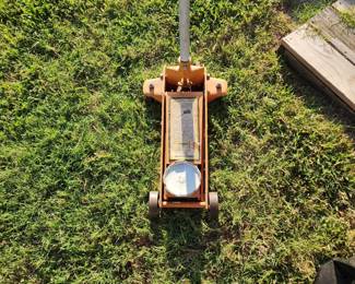 2 1/4 ton floor jack