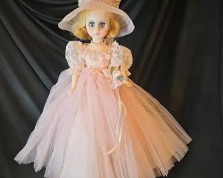 Vintage Madame Alexander Elise Bridesmaid Doll 1960s