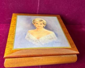 Brenda Burke Princess Diana Musical Jewelry Box