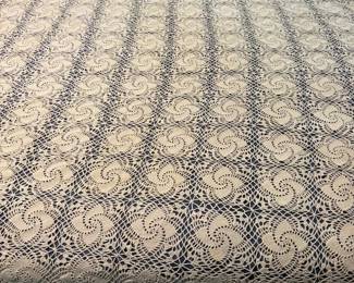Vtg Hand Crocheted Beige Lace Tablecloth