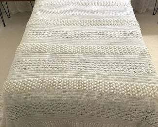 Soft And Cozy Crocheted Bedspread W Popcorn Pattern
