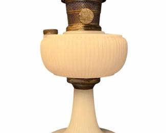 Vintage Aladdin White Moonstone Glass Lamp