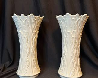 Pair of Vintage Lenox Ivory Porcelain woodland Acanthus Leaf Based
