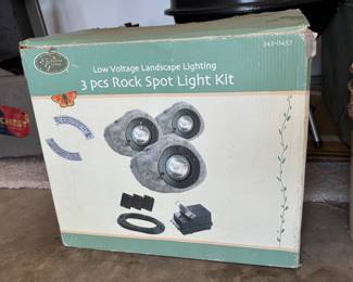 Landscaping rock spot lights