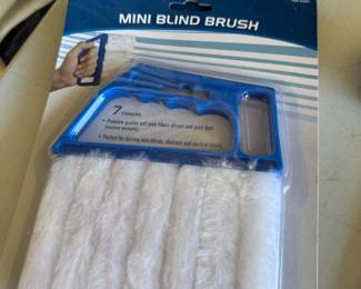 Window blind duster