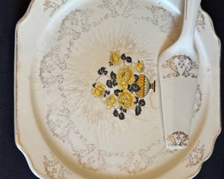 Vintage cake plate