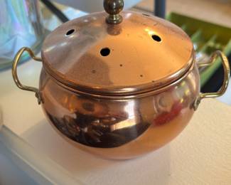 Copper pot