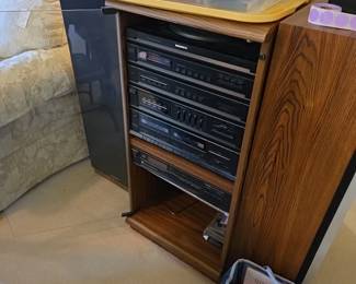 Magnavox stereo system