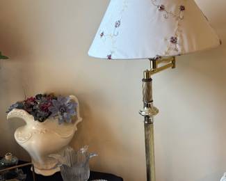 Floor lamp