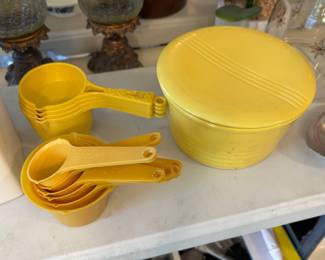 Measuring cups