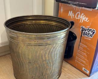 Brass planter/trash can