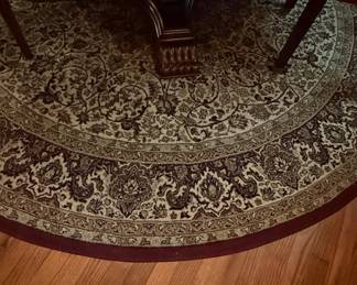 Traditional Oriental Round Area Rug