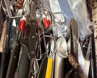 Assorted Vintage Kitchen Utensil Lot with Notable Brands