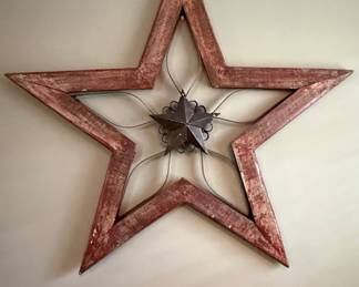 Rustic Wood and Metal Barn Star Wall Decor
