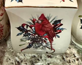 Lenox Winter Greetings Cardinal Ceramic Tissue Box Cover