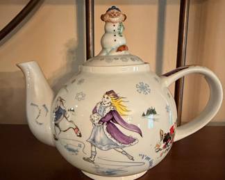 Paul Cardew 'Alice in Winterland' Teapot