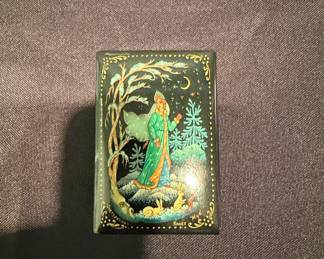Palekh Lacquer Box - Snegurochka (Snow Maiden) by Zhuk