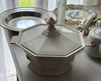 Vintage 1970s Independence Stoneware Hexagon Lidded Dish