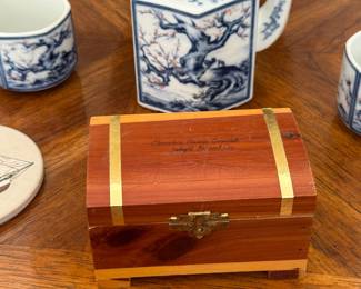 souvenir trinket box