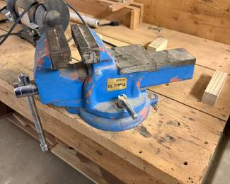 vintage Olympia bench vise 125mm jaw width