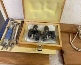 2 piece magnetic planer knife setting device in wooden box