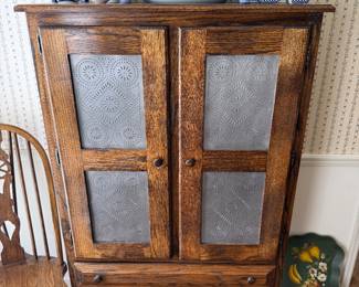Vintage Pie Safe, very good condition